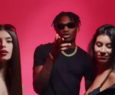 音乐比足球更能表达自己 莱昂变身歌手Way 45